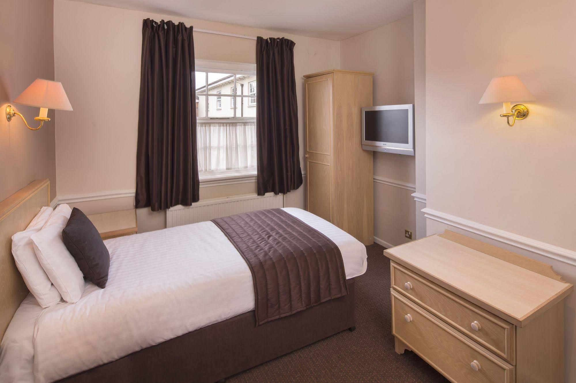 The Regency Hotel Solihull Exterior photo